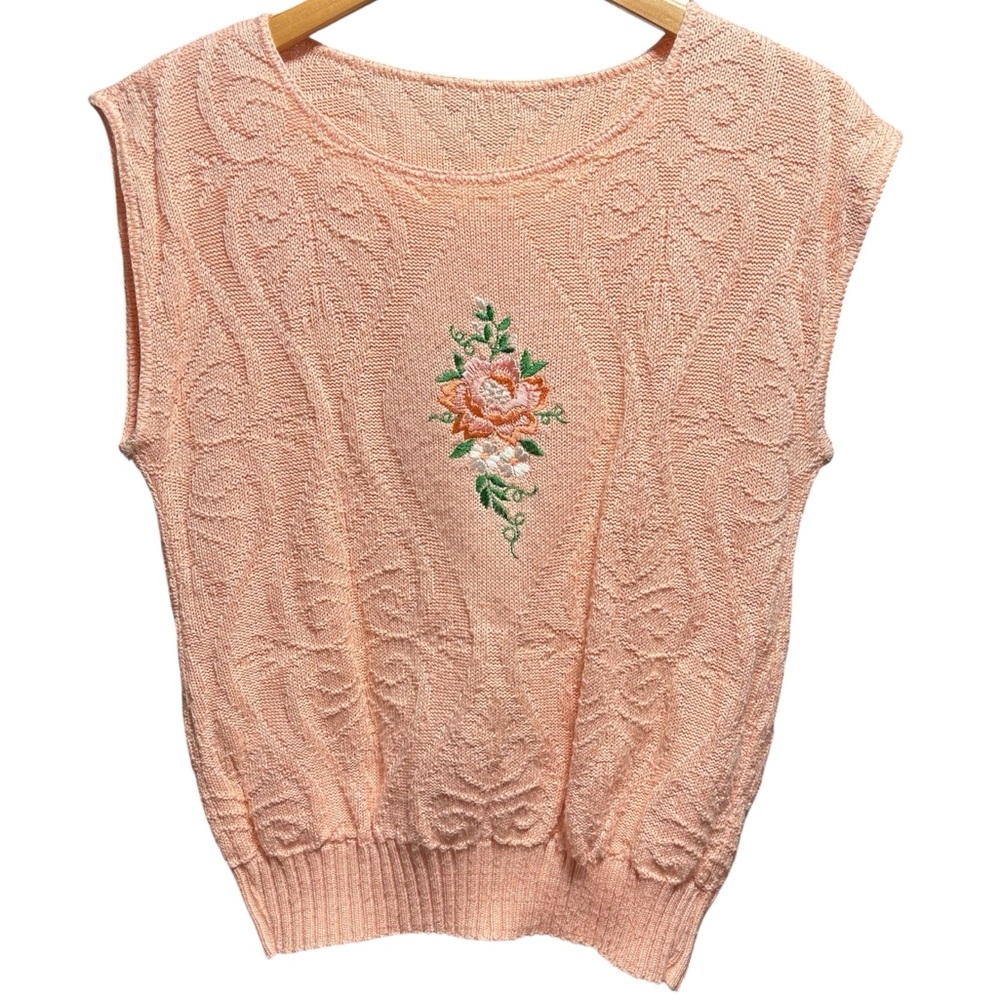 Cute knit grannycore cap sleeve sweater with embroidered detail, M/L